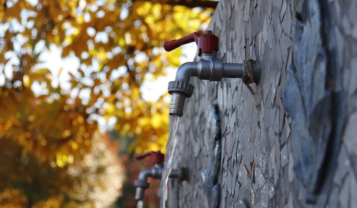 How to Fix a Dripping Tap Without Calling a Plumber
