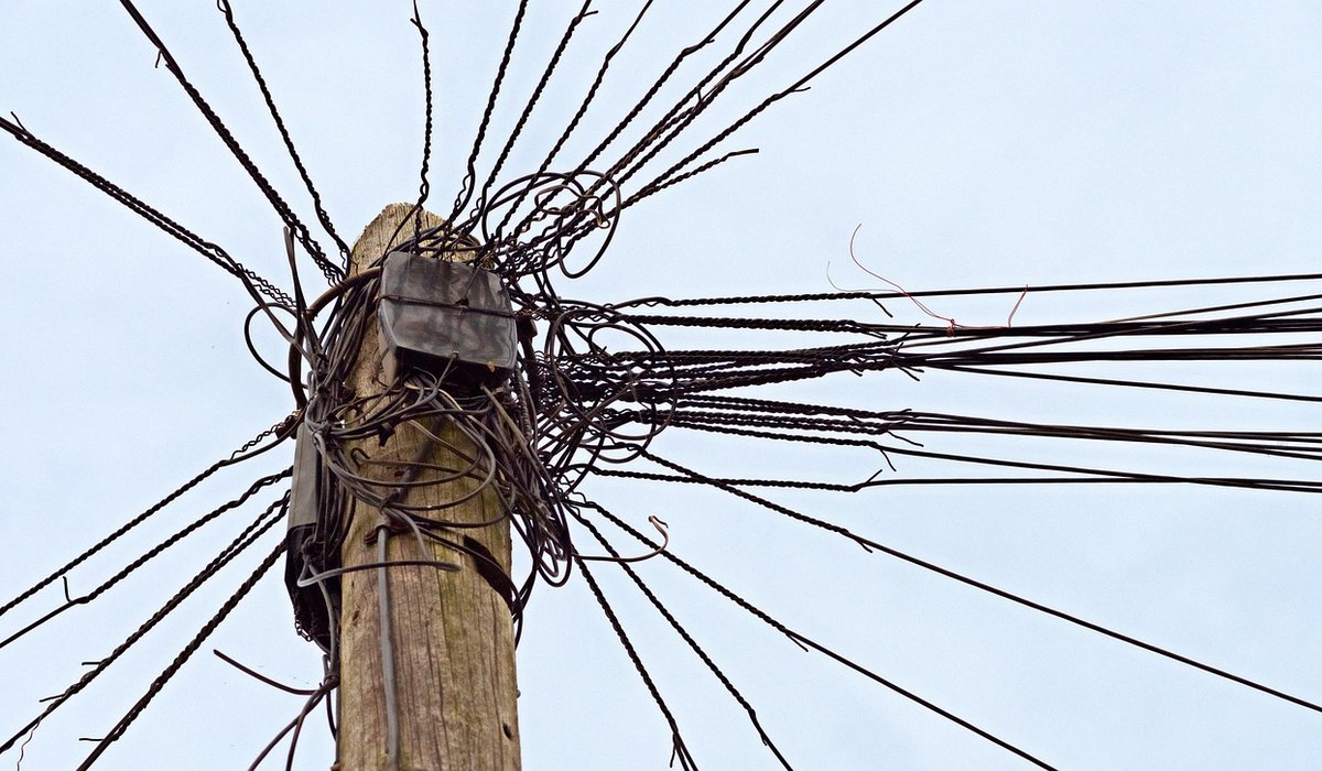 Spotting Warning Signs of Faulty Home Electrics